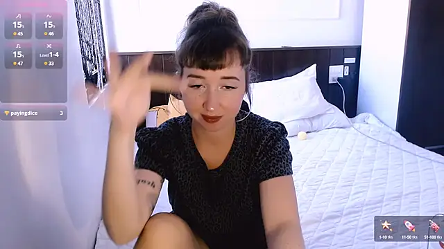 Cosmo Riri online show from March 14, 6:32 am