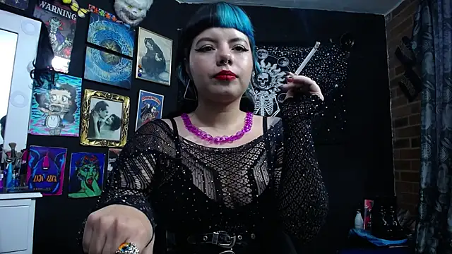 Yourmadame P online show from February 11, 8:42 pm