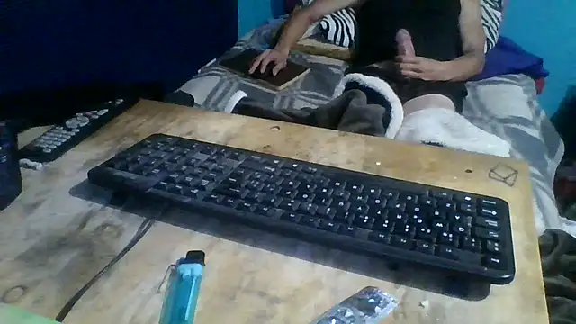 Snapshot of malekon76 chatting on March 24, 8:30 am malekon76 online show from March 24, 8:30 am