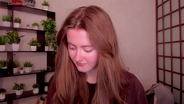 Snapshot of KateCuddle chatting on March 25, 2:50 am KateCuddle online show from March 25, 2:50 am