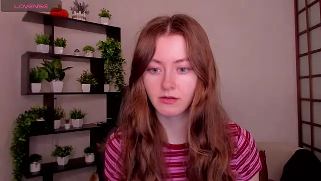 Snapshot of KateCuddle chatting on March 26, 2:28 am KateCuddle online show from March 26, 2:28 am