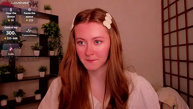 Snapshot of KateCuddle chatting on May 22, 2:40 am KateCuddle online show from May 22, 2:40 am