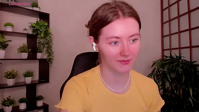 KateCuddle online show from July 13, 2:36 am