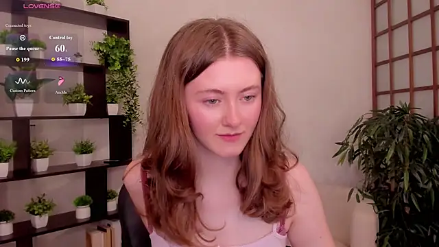 KateCuddle online show from July 31, 2:44 am