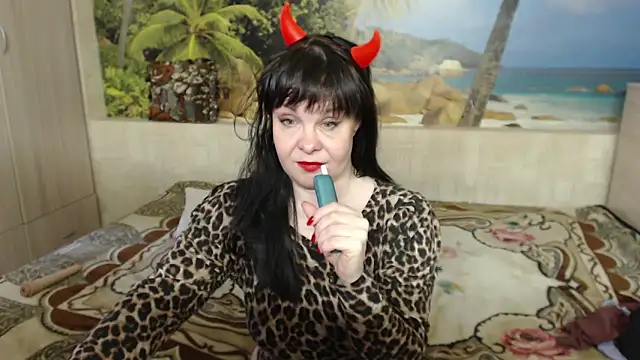 Snapshot of Aphelandra chatting on March 18, 10:03 am Aphelandra online show from March 18, 10:03 am