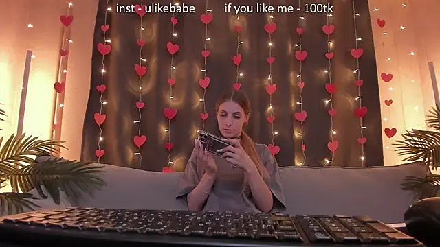 Snapshot of Anna_Fink chatting on February 14, 12:14 pm Anna Fink online show from February 14, 12:14 pm