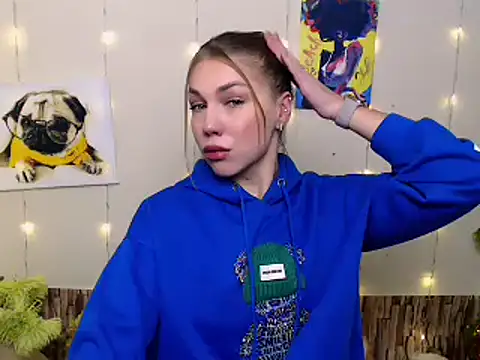 Snapshot of Sport_Tall_Doll chatting on December 10, 11:11 am Sport Tall Doll online show from December 10, 11:11 am