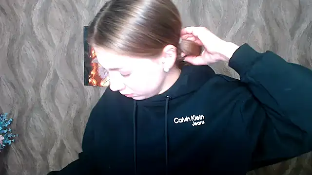 Snapshot of Sport_Tall_Doll chatting on December 26, 8:28 am Sport Tall Doll online show from December 26, 8:28 am