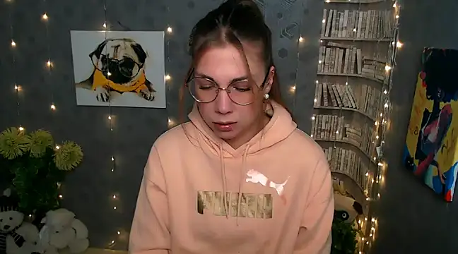 Snapshot of Sport_Tall_Doll chatting on January 3, 8:21 am Sport Tall Doll online show from January 3, 8:21 am