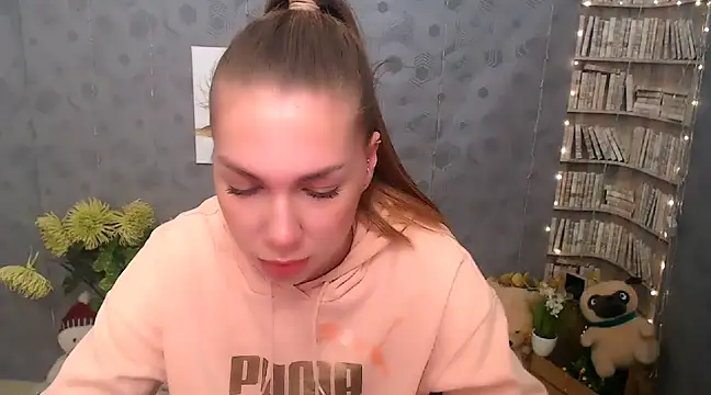 Snapshot of Sport_Tall_Doll chatting on March 12, 9:44 am Sport Tall Doll online show from March 12, 9:44 am