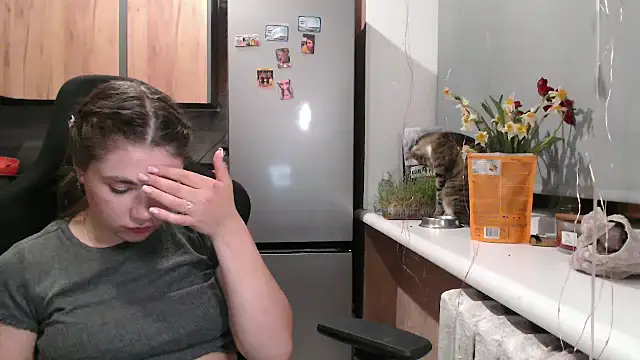Snapshot of delightful_sofi chatting on April 19, 6:10 pm delightful sofi online show from April 19, 6:10 pm