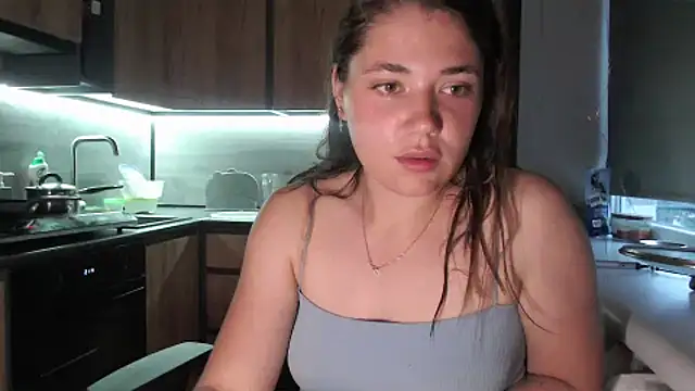 Snapshot of delightful_sofi chatting on May 17, 4:25 pm delightful sofi online show from May 17, 4:25 pm