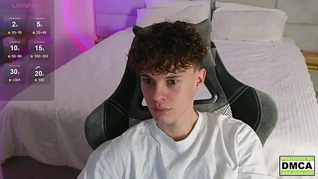 cute thomas online show from December 25, 8:07 pm