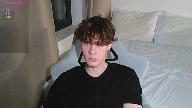 cute thomas online show from May 30, 7:22 pm