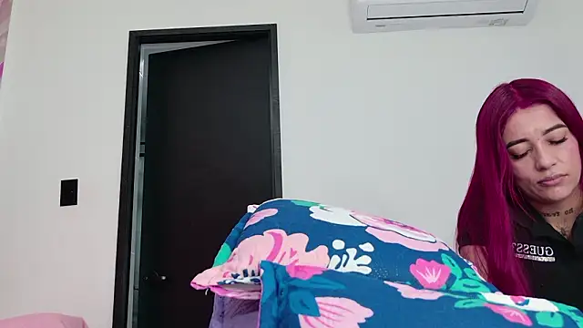 celeste sea online show from March 7, 7:11 pm