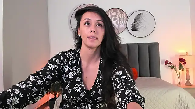 Snapshot of SaharaGarcia__ chatting on January 11, 9:57 pm SaharaGarcia online show from January 11, 9:57 pm