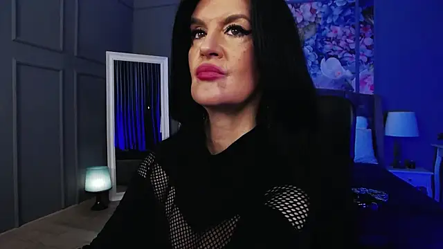 DomMelissaW online show from December 16, 10:48 pm