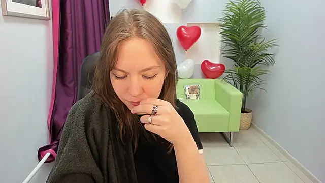 Persephoni online show from February 13, 11:56 pm