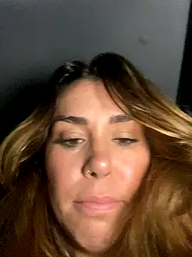 LeaGambit   online show from November 13, 1:15 am