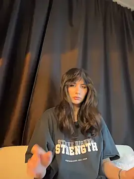 Snapshot of itssophiie chatting on February 11, 8:25 pm itssophiie online show from February 11, 8:25 pm