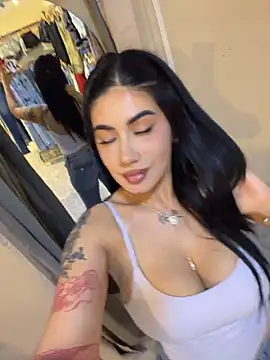 clarachanelricek online show from April 8, 8:20 pm