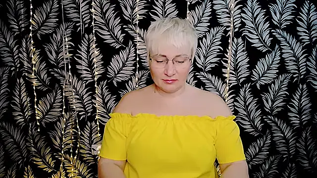 Snapshot of Olivia_playful chatting on March 20, 12:10 pm Olivia playful online show from March 20, 12:10 pm
