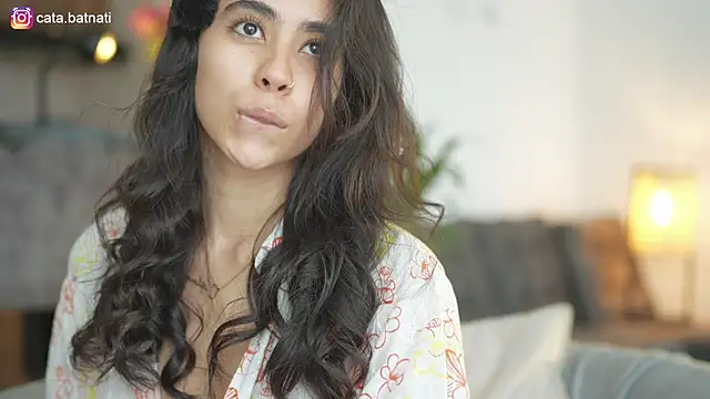 Snapshot of cata_batnati chatting on December 5, 2:14 pm cata batnati online show from December 5, 2:14 pm