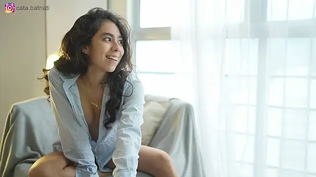 Snapshot of cata_batnati chatting on February 7, 2:43 pm cata batnati online show from February 7, 2:43 pm