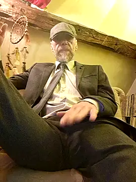 eddouxxx78 online show from May 10, 12:32 pm