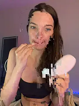 julia fly online show from May 29, 8:12 am