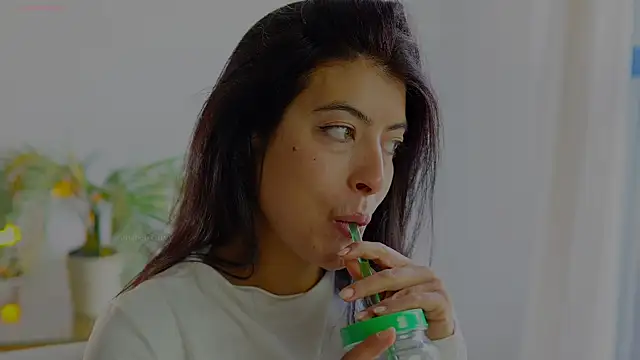 anabelcurvy online show from April 15, 9:05 am