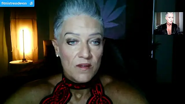 Snapshot of Devon2020 chatting on April 26, 11:41 am Devon2020 online show from April 26, 11:41 am