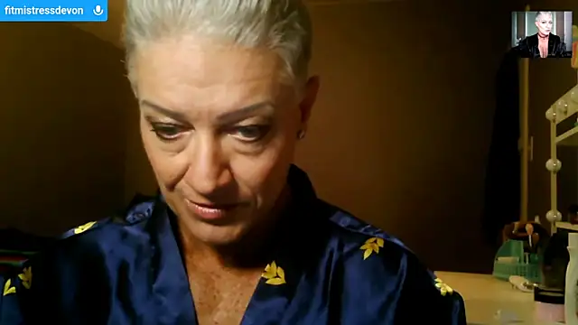 Snapshot of Devon2020 chatting on May 21, 3:24 am Devon2020 online show from May 21, 3:24 am