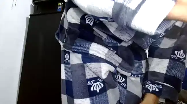 Snapshot of angelamarie1 chatting on December 3, 10:50 am angelamarie1 online show from December 3, 10:50 am