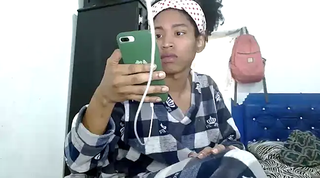 Snapshot of angelamarie1 chatting on December 3, 1:54 pm angelamarie1 online show from December 3, 1:54 pm