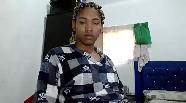 Snapshot of angelamarie1 chatting on January 7, 3:33 pm angelamarie1 online show from January 7, 3:33 pm