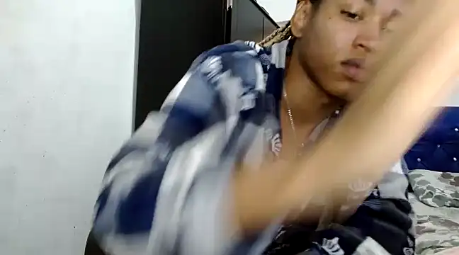 Snapshot of angelamarie1 chatting on January 14, 2:32 pm angelamarie1 online show from January 14, 2:32 pm