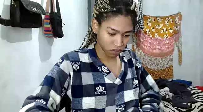 Snapshot of angelamarie1 chatting on March 1, 11:50 am angelamarie1 online show from March 1, 11:50 am