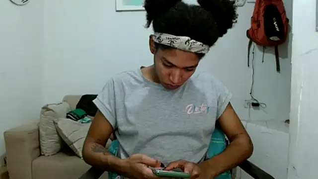 angelamarie1 online show from March 3, 7:09 pm