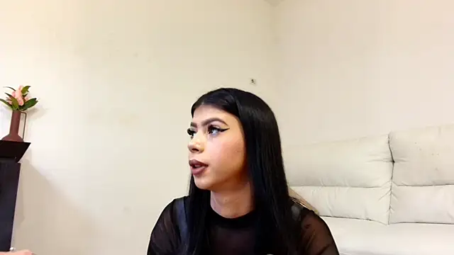 Snapshot of Sierra_Halle chatting on October 14, 8:09 pm Sierra Halle online show from October 14, 8:09 pm