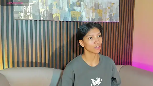 LauraAristizabal online show from October 22, 12:38 pm