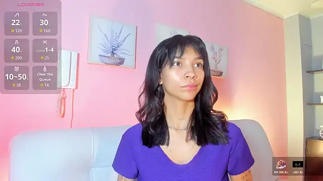 LauraAristizabal online show from November 12, 12:49 pm