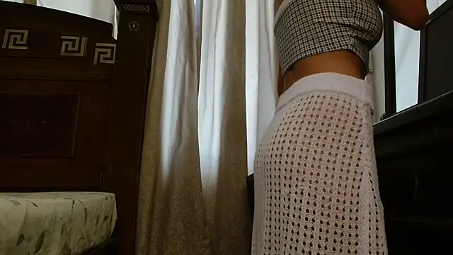 MINI Petite online show from December 2, 9:21 pm