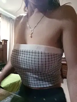 MINI Petite online show from May 24, 7:19 pm