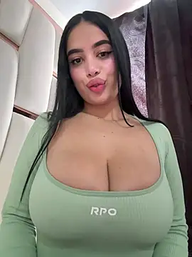 perla kem  online show from February 5, 4:44 pm