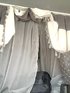 Snapshot of trucker8282 chatting on September 17, 8:38 am trucker8282 online show from September 17, 8:38 am