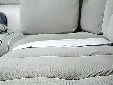 Snapshot of trucker8282 chatting on February 12, 9:32 pm trucker8282 online show from February 12, 9:32 pm