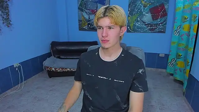 patrik 027 online show from September 22, 6:21 pm