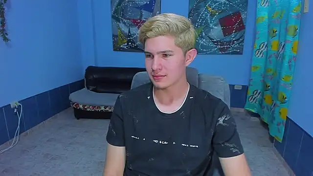 patrik 027 online show from October 11, 7:01 pm