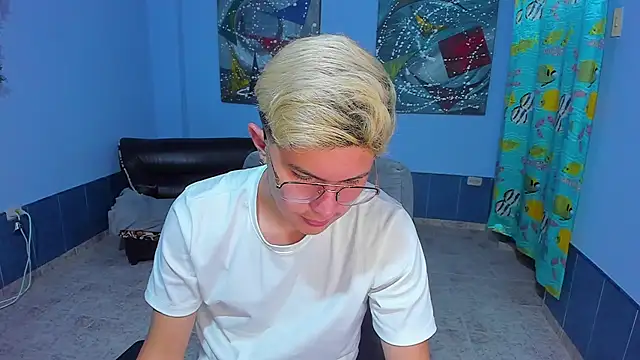 patrik 027 online show from November 24, 7:57 pm